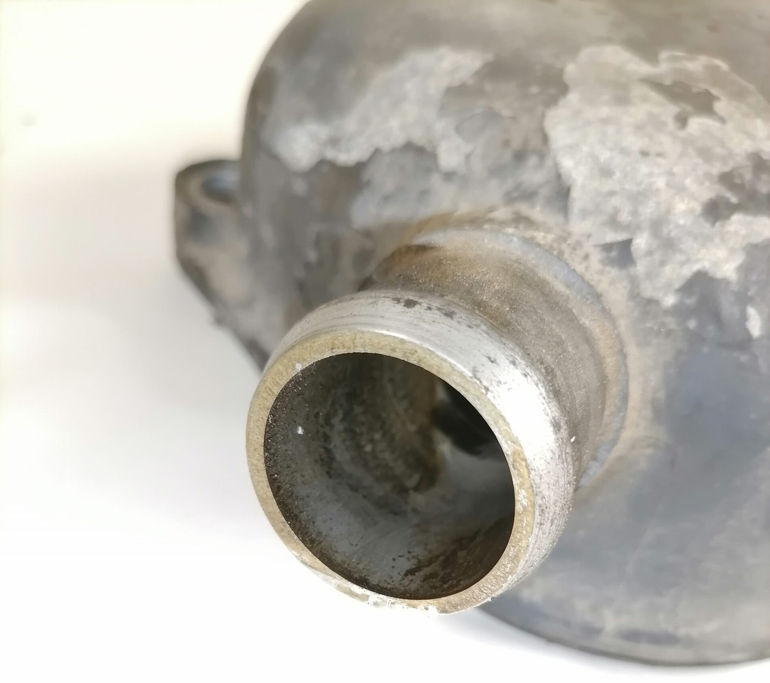 Scania Valve cover 1517928 - Головка блоку в категорії Вантажівки: фото 2 Scania Valve cover 1517928 - Головка блоку в категорії Вантажівки: фото 2