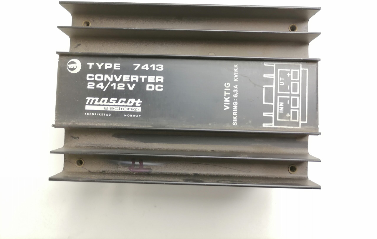 Scania Voltage converter 7413 - Електрична система в категорії Вантажівки: фото 2 Scania Voltage converter 7413 - Електрична система в категорії Вантажівки: фото 2