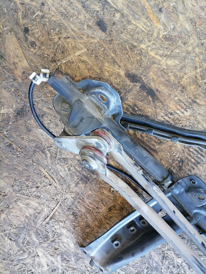 Scania Wiper frame 1765183 - Склоочисник в категорії Вантажівки: фото 2 Scania Wiper frame 1765183 - Склоочисник в категорії Вантажівки: фото 2