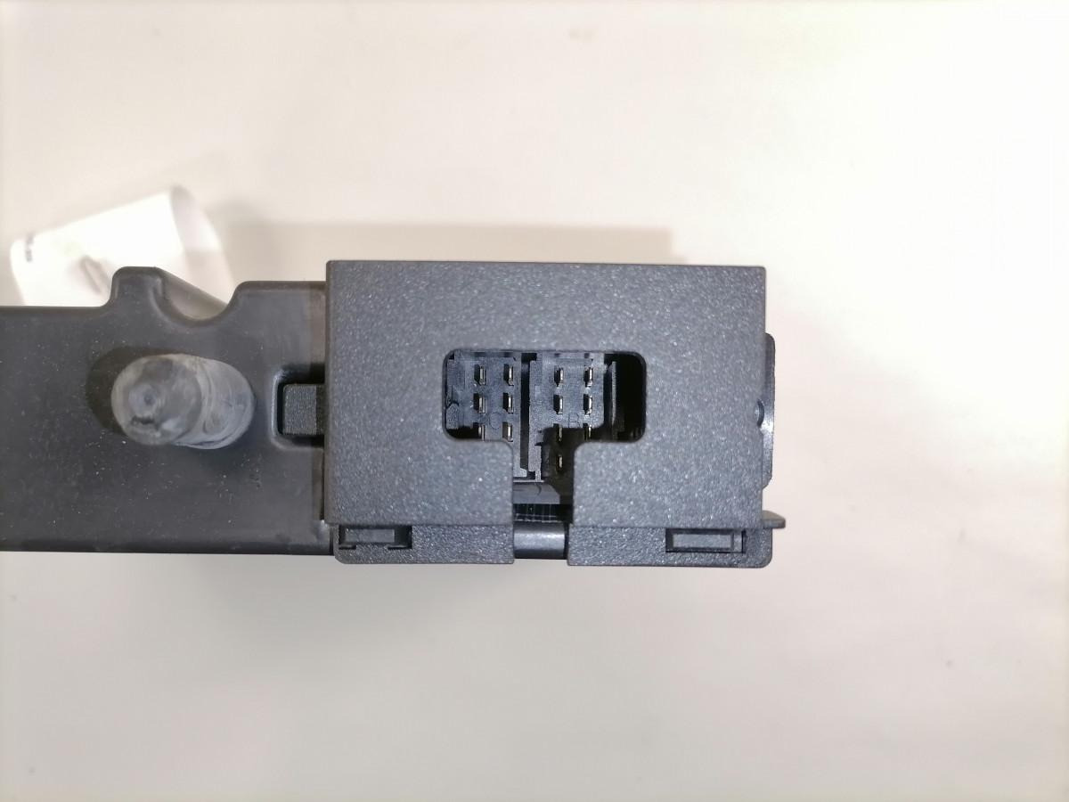Scania tachograph 2621563 - Тахограф в категорії Вантажівки: фото 4 Scania tachograph 2621563 - Тахограф в категорії Вантажівки: фото 4