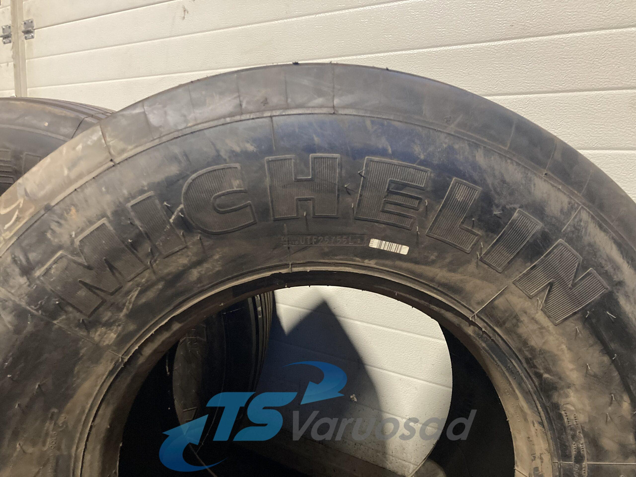 Universaalne Michelin 425/55R19,5 42555R195 - Шини і диски в категорії Вантажівки: фото 4 Universaalne Michelin 425/55R19,5 42555R195 - Шини і диски в категорії Вантажівки: фото 4