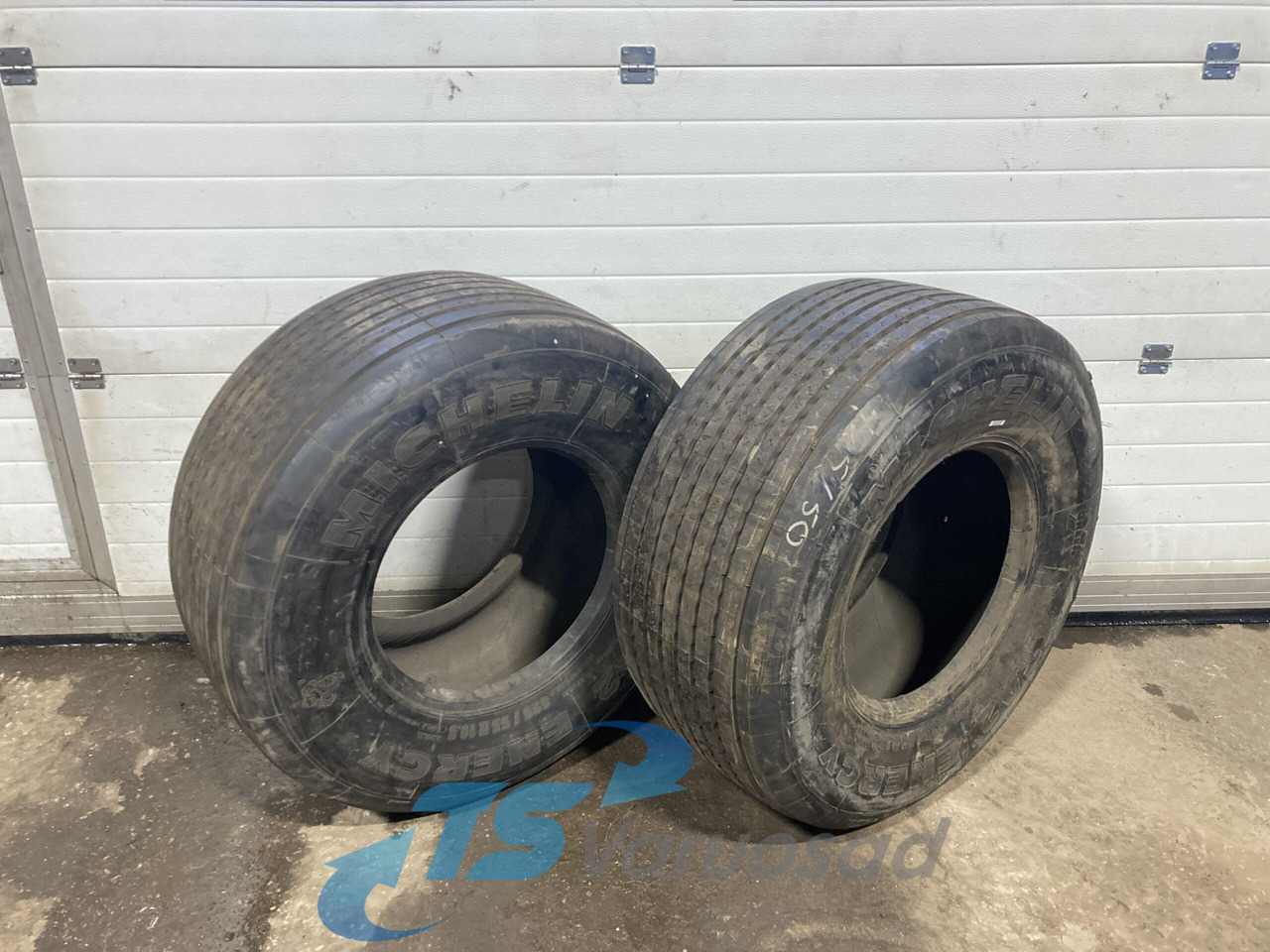 Universaalne Michelin 425/55R19,5 42555R195 - Шини і диски в категорії Вантажівки: фото 1 Universaalne Michelin 425/55R19,5 42555R195 - Шини і диски в категорії Вантажівки: фото 1