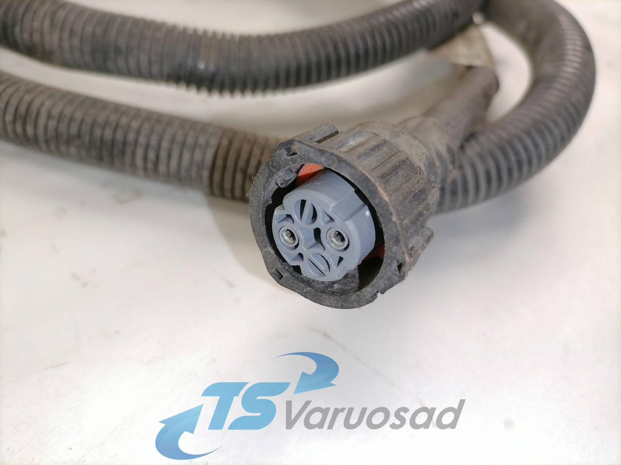 Volvo Ad Blue cable 20927925 - Паливна система в категорії Вантажівки: фото 2 Volvo Ad Blue cable 20927925 - Паливна система в категорії Вантажівки: фото 2