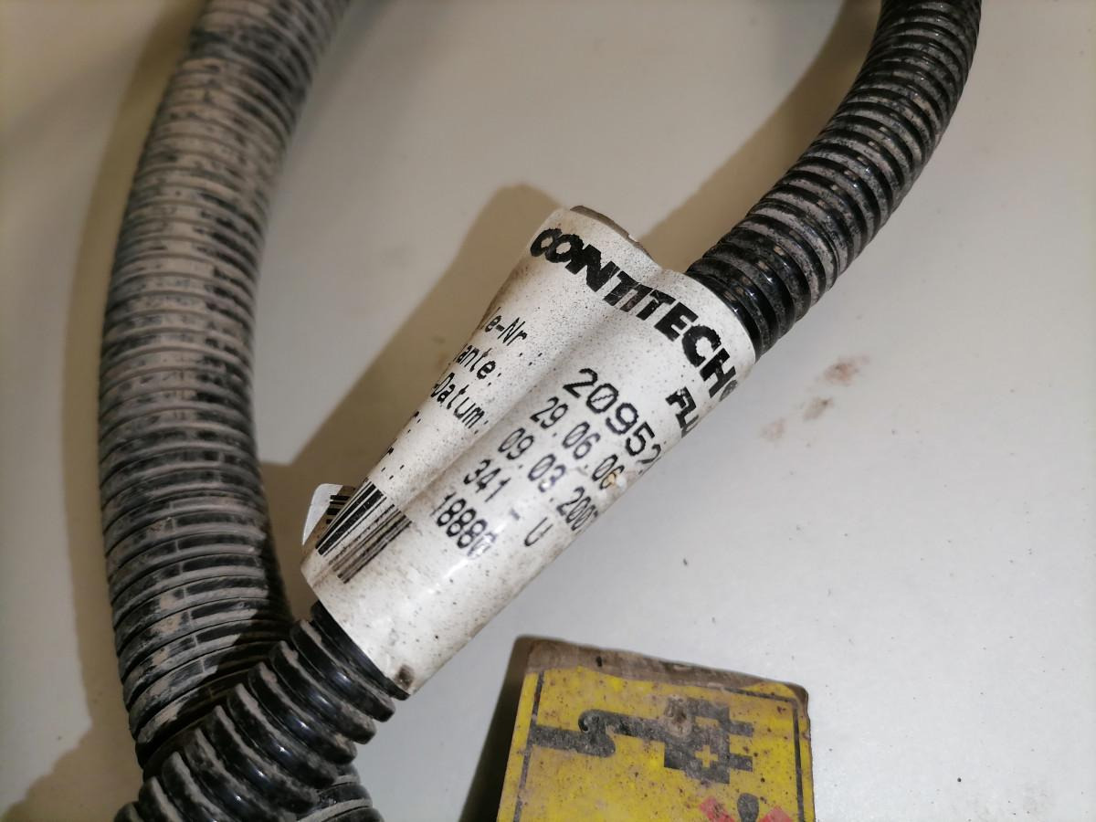 Volvo Ad Blue cable 20952899 - Паливна система в категорії Вантажівки: фото 4 Volvo Ad Blue cable 20952899 - Паливна система в категорії Вантажівки: фото 4