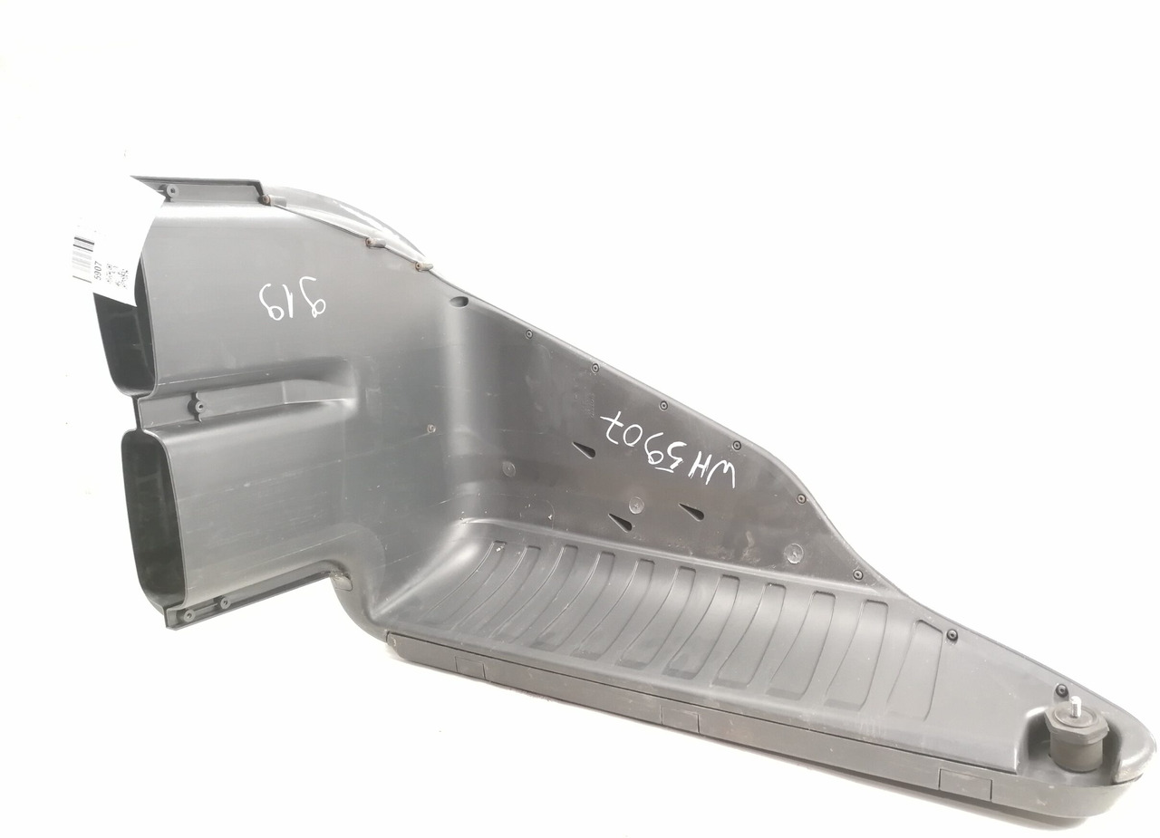 Volvo Air intake 20456480 - Система забору повітря в категорії Вантажівки: фото 4 Volvo Air intake 20456480 - Система забору повітря в категорії Вантажівки: фото 4