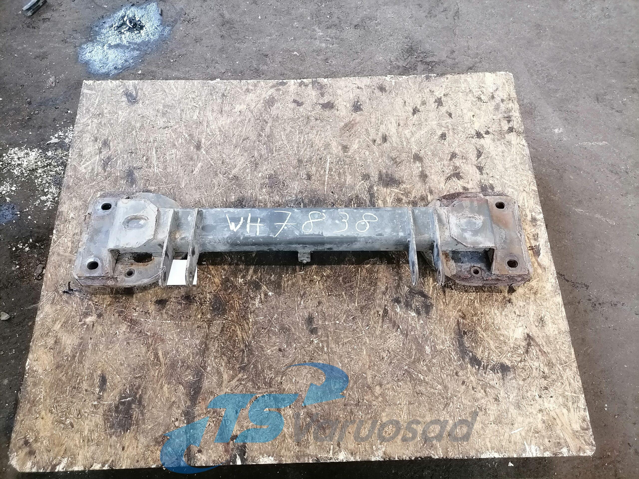 Volvo Air spring bracket 20571692 - Повітряна підвіска в категорії Вантажівки: фото 1 Volvo Air spring bracket 20571692 - Повітряна підвіска в категорії Вантажівки: фото 1