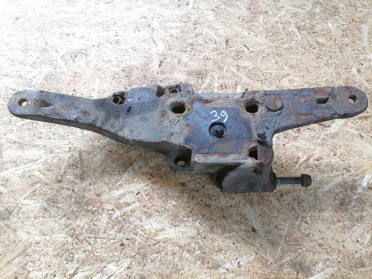 Volvo Air suspension bracket 20428753 - Вісь та запчастини в категорії Вантажівки: фото 5 Volvo Air suspension bracket 20428753 - Вісь та запчастини в категорії Вантажівки: фото 5