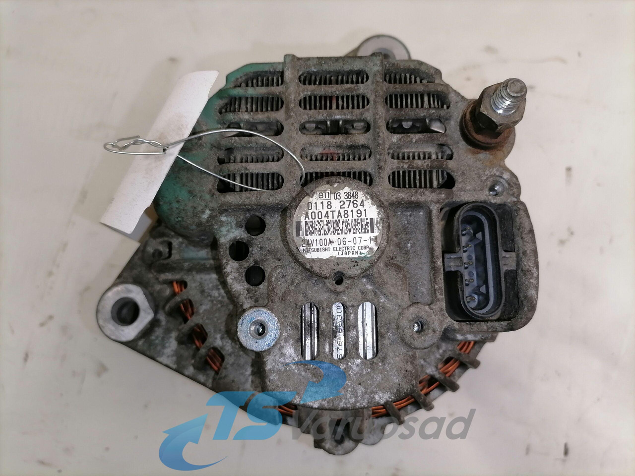 Volvo Alternator 20707050 - Генератор в категорії Вантажівки: фото 2 Volvo Alternator 20707050 - Генератор в категорії Вантажівки: фото 2