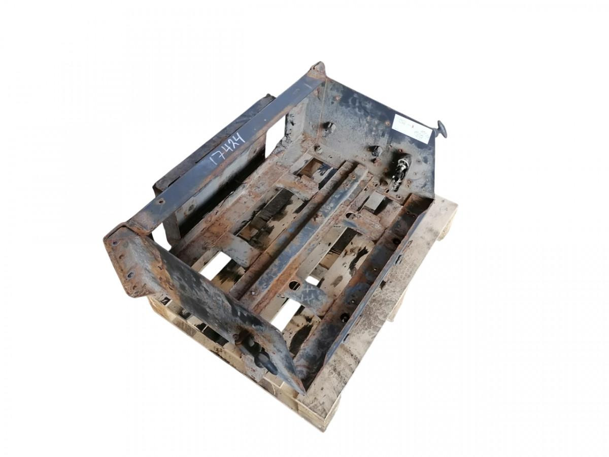 Volvo Battery box 82242298 - Аккумулятор в категорії Вантажівки: фото 1 Volvo Battery box 82242298 - Аккумулятор в категорії Вантажівки: фото 1