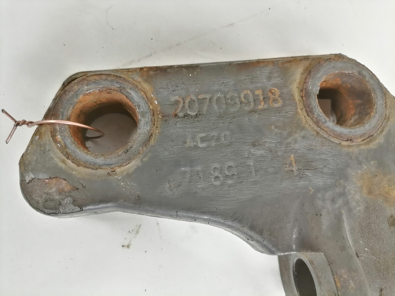 Volvo Bracket 20709918 - Рама/ Шасі в категорії Вантажівки: фото 2 Volvo Bracket 20709918 - Рама/ Шасі в категорії Вантажівки: фото 2