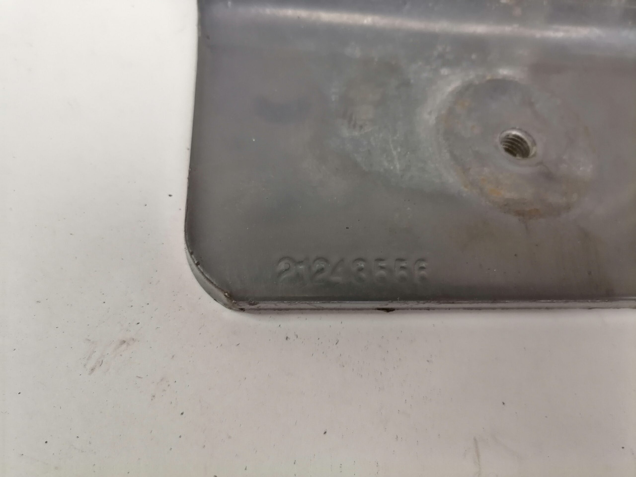 Volvo Bracket 21243556 - Рама/ Шасі в категорії Вантажівки: фото 3 Volvo Bracket 21243556 - Рама/ Шасі в категорії Вантажівки: фото 3