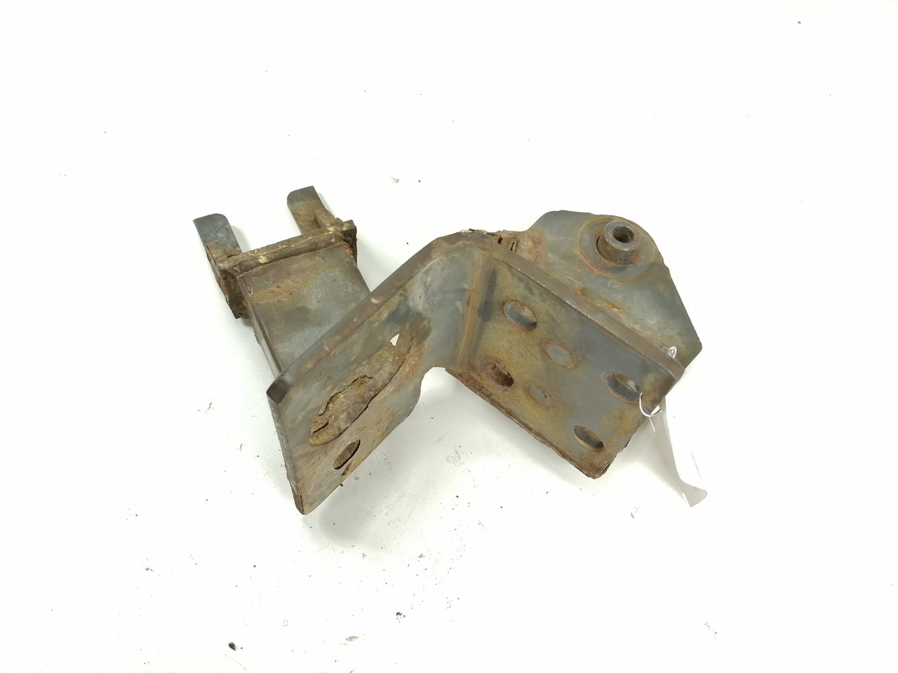 Volvo Bumper bracket 20499244 - Бампер в категорії Вантажівки: фото 2 Volvo Bumper bracket 20499244 - Бампер в категорії Вантажівки: фото 2