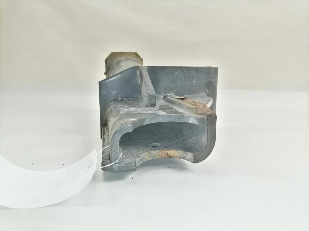 Volvo Bumper bracket 82943981 - Бампер в категорії Вантажівки: фото 4 Volvo Bumper bracket 82943981 - Бампер в категорії Вантажівки: фото 4