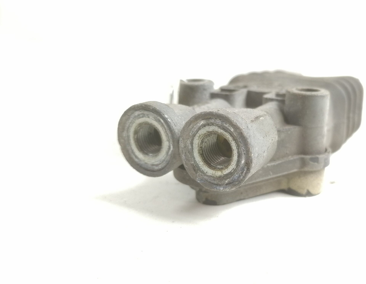 Volvo Cab suspension control valve 4640070030 - Підвіска кабіни в категорії Вантажівки: фото 2 Volvo Cab suspension control valve 4640070030 - Підвіска кабіни в категорії Вантажівки: фото 2