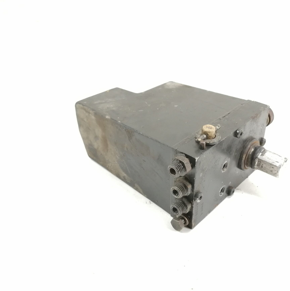 Volvo Cab tilting pump 3198846 - Підвіска кабіни в категорії Вантажівки: фото 2 Volvo Cab tilting pump 3198846 - Підвіска кабіни в категорії Вантажівки: фото 2