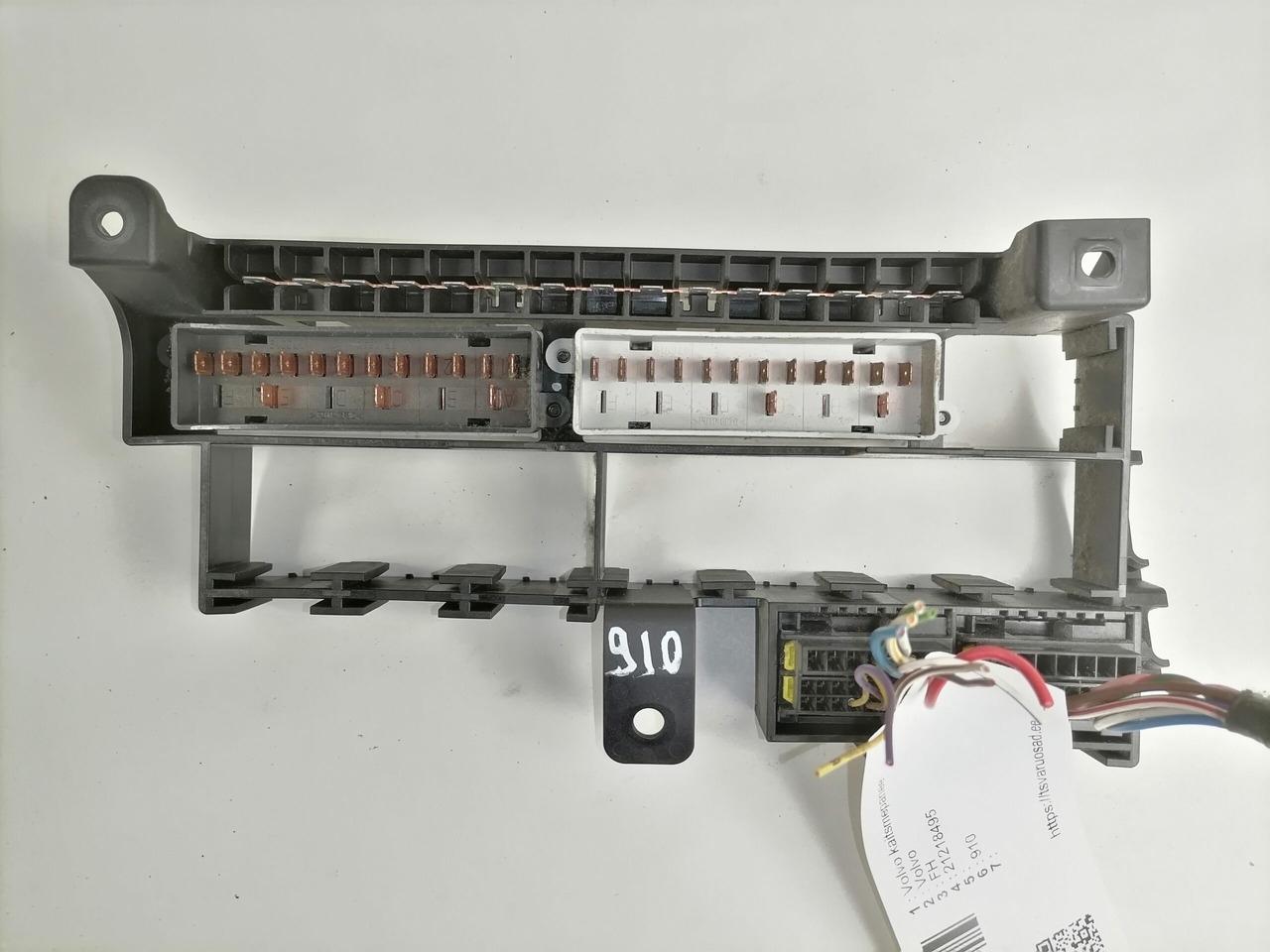 Volvo Central electric unit 21218495 - Запобіжник в категорії Вантажівки: фото 4 Volvo Central electric unit 21218495 - Запобіжник в категорії Вантажівки: фото 4