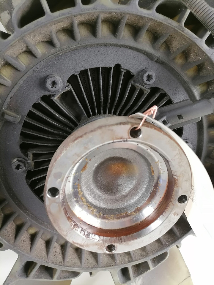 Volvo Cooling fan 20805997 - Вентилятор в категорії Вантажівки: фото 4 Volvo Cooling fan 20805997 - Вентилятор в категорії Вантажівки: фото 4