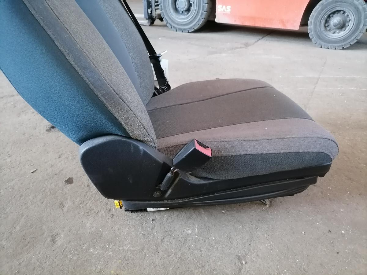 Volvo Driver seat 82514843 - Сидіння в категорії Вантажівки: фото 5 Volvo Driver seat 82514843 - Сидіння в категорії Вантажівки: фото 5