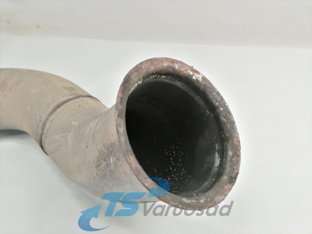 Volvo Exhaust pipe 22327400 - Глушник в категорії Вантажівки: фото 3 Volvo Exhaust pipe 22327400 - Глушник в категорії Вантажівки: фото 3