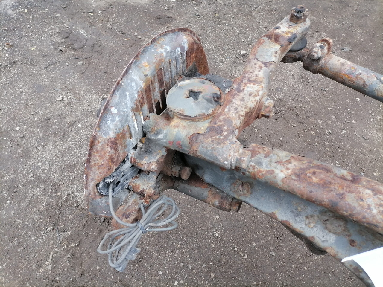 Volvo First axel housing 20399060 - Передня вісь в категорії Вантажівки: фото 4 Volvo First axel housing 20399060 - Передня вісь в категорії Вантажівки: фото 4