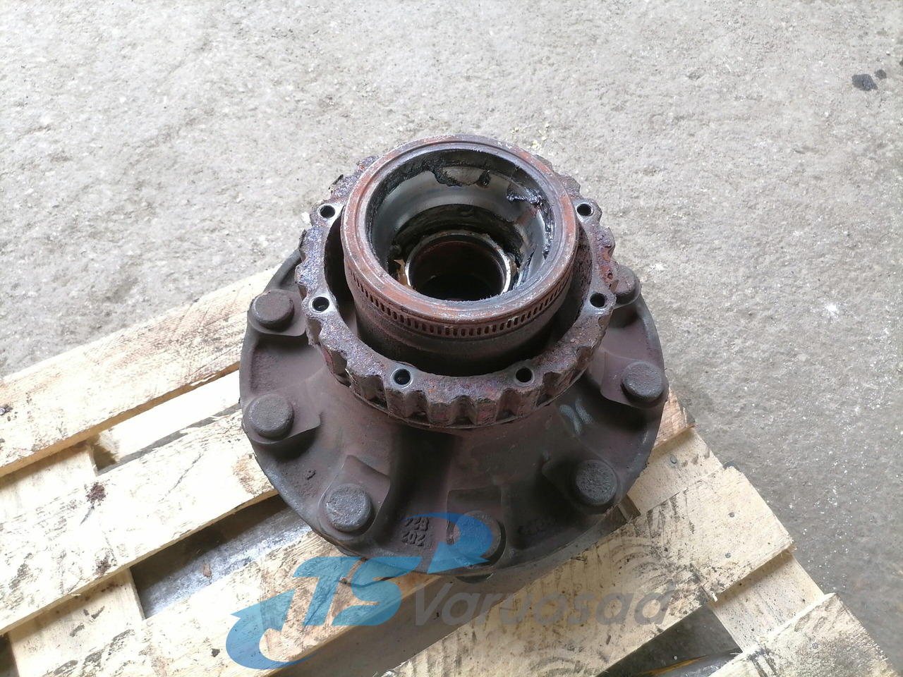 Volvo First wheel hub 21116569 - Маточина в категорії Вантажівки: фото 2 Volvo First wheel hub 21116569 - Маточина в категорії Вантажівки: фото 2