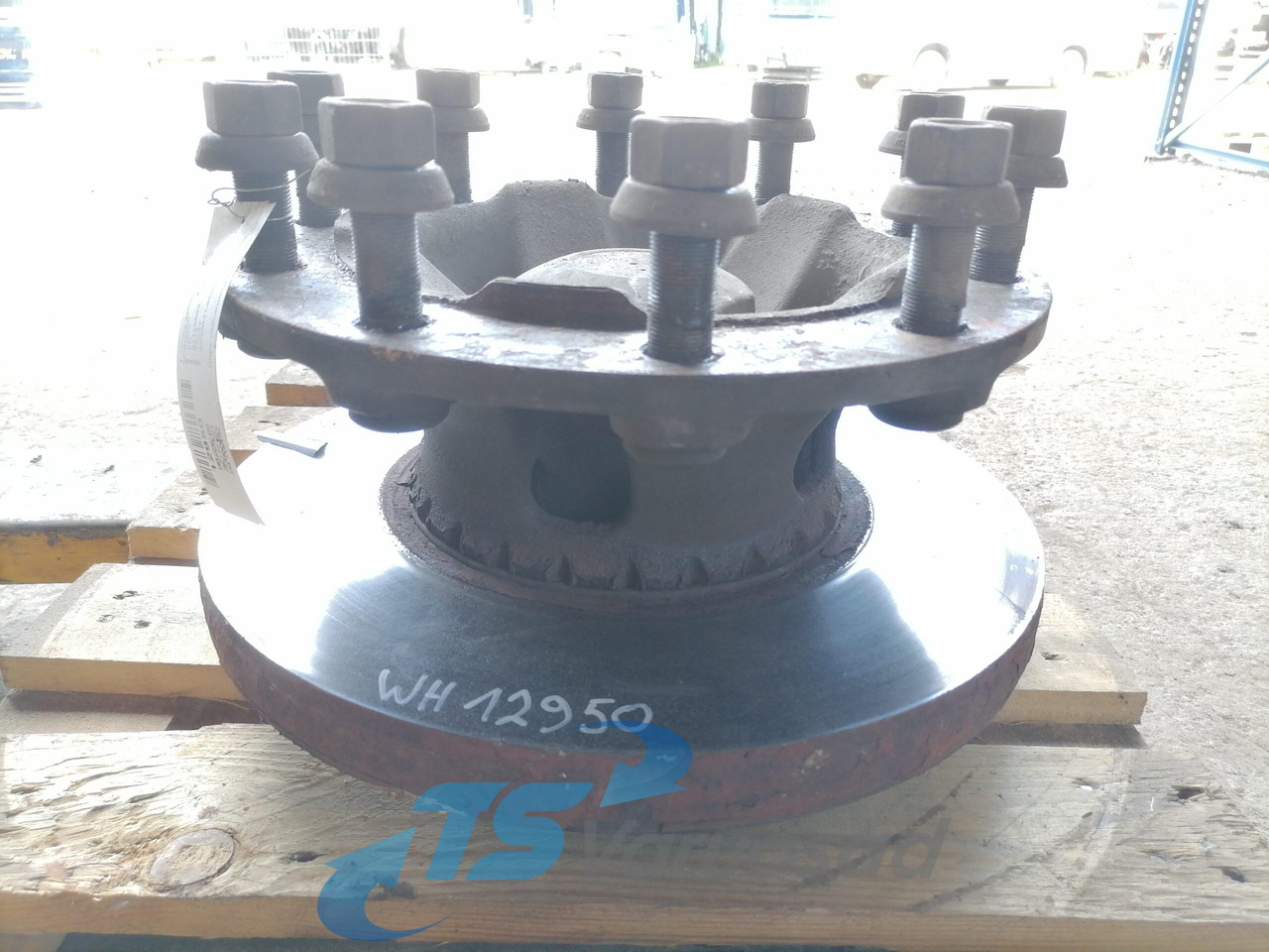 Volvo First wheel hub 21116583 - Маточина в категорії Вантажівки: фото 2 Volvo First wheel hub 21116583 - Маточина в категорії Вантажівки: фото 2