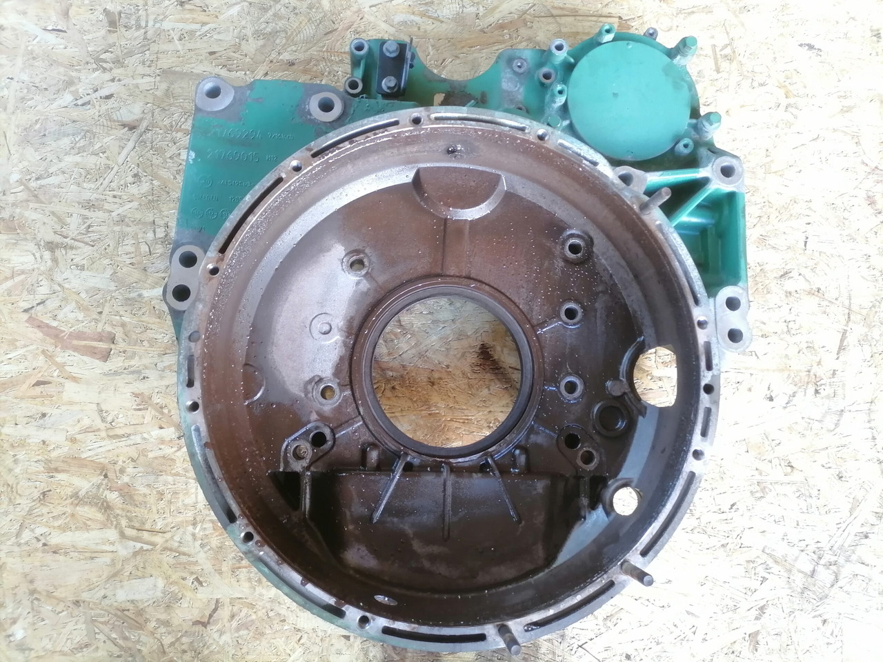 Volvo Flywheel housing 21769015 - Маховик в категорії Вантажівки: фото 2 Volvo Flywheel housing 21769015 - Маховик в категорії Вантажівки: фото 2
