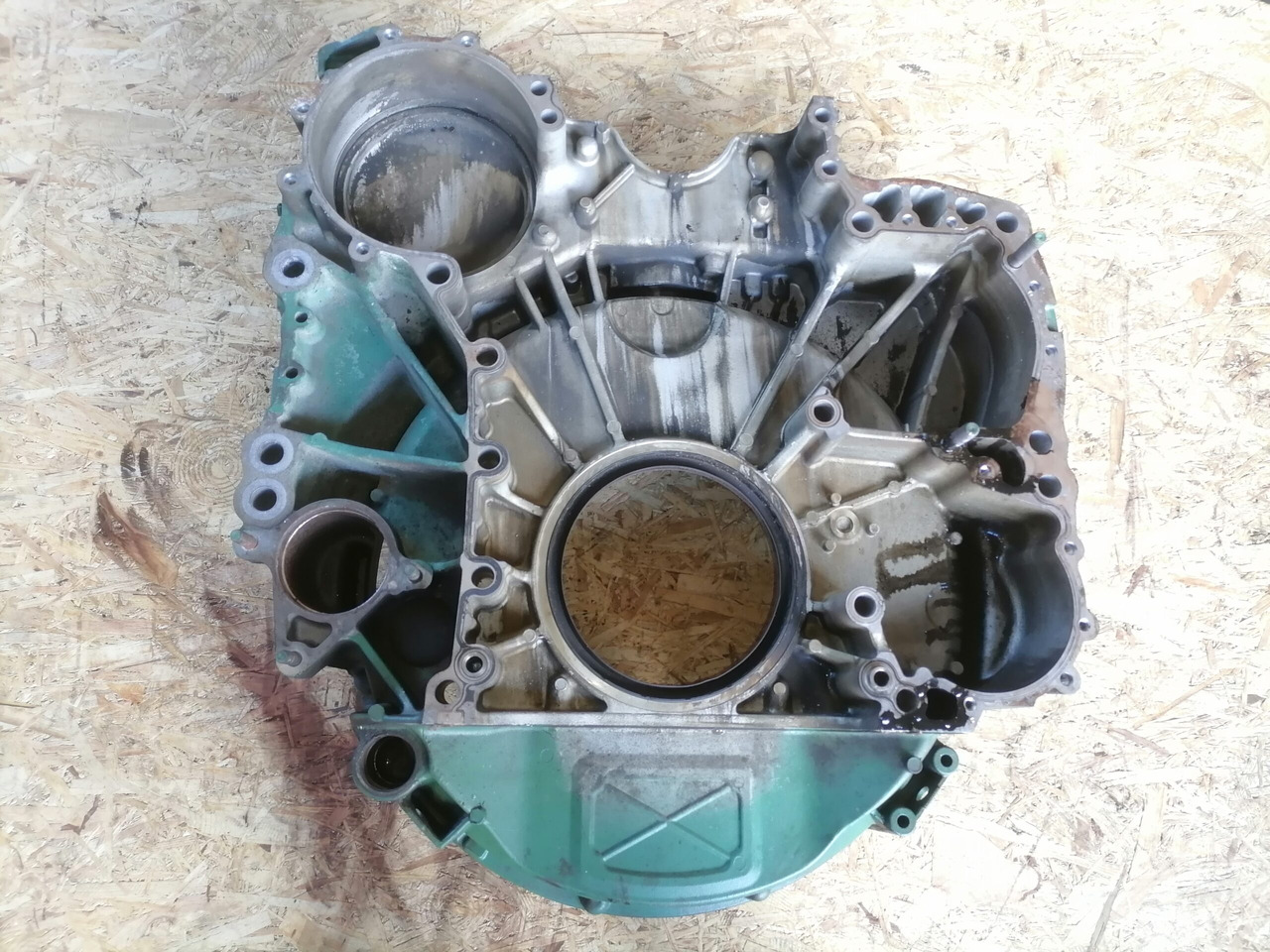 Volvo Flywheel housing 21769015 - Маховик в категорії Вантажівки: фото 3 Volvo Flywheel housing 21769015 - Маховик в категорії Вантажівки: фото 3