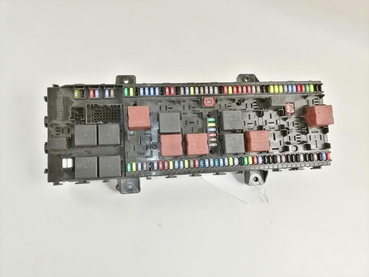 Volvo Fuse box 21939408 - Запобіжник в категорії Вантажівки: фото 2 Volvo Fuse box 21939408 - Запобіжник в категорії Вантажівки: фото 2