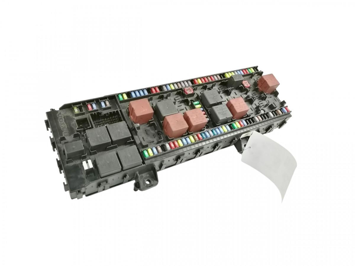 Volvo Fuse box 21939408 - Запобіжник в категорії Вантажівки: фото 1 Volvo Fuse box 21939408 - Запобіжник в категорії Вантажівки: фото 1