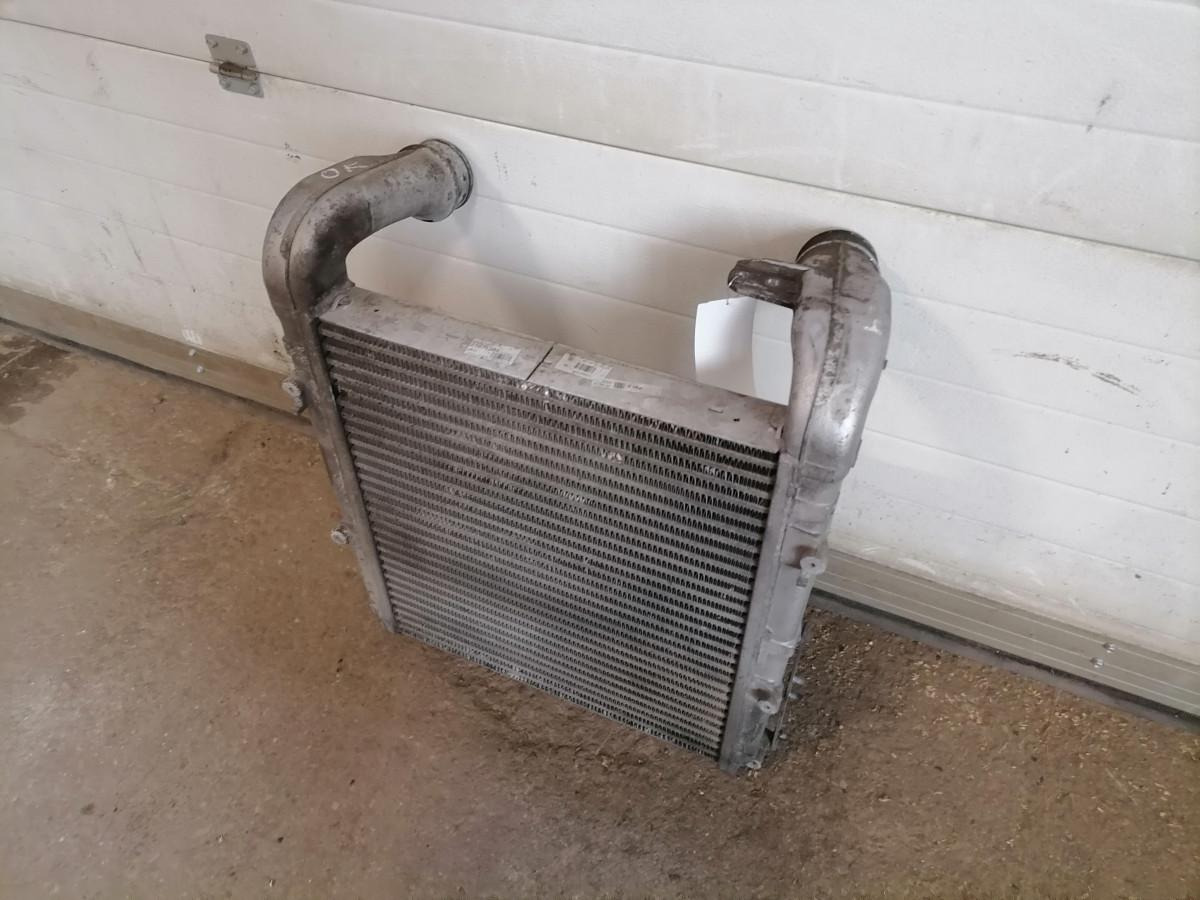 Volvo Intercooler radiator 21675284 - Інтеркулер в категорії Вантажівки: фото 4 Volvo Intercooler radiator 21675284 - Інтеркулер в категорії Вантажівки: фото 4