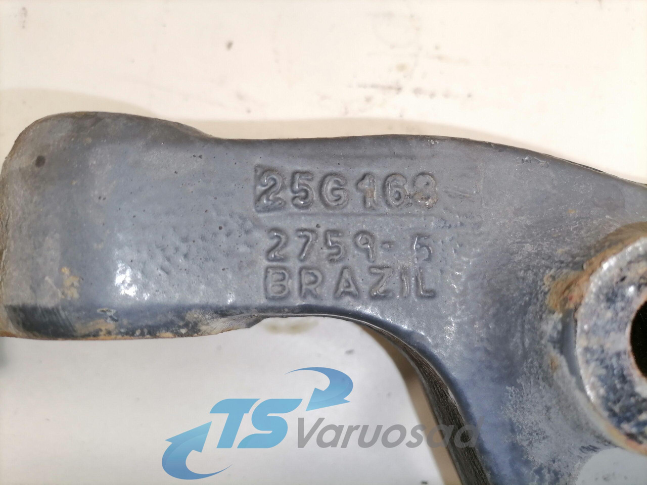 Volvo Kabiini kandur, tagumine 21196590 - Підвіска кабіни в категорії Вантажівки: фото 3 Volvo Kabiini kandur, tagumine 21196590 - Підвіска кабіни в категорії Вантажівки: фото 3