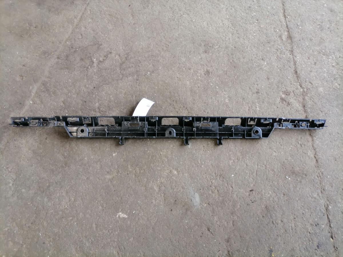 Volvo Kabiini reklaamvalgusti liist 82903982 - Світло/ Освітлення в категорії Вантажівки: фото 3 Volvo Kabiini reklaamvalgusti liist 82903982 - Світло/ Освітлення в категорії Вантажівки: фото 3