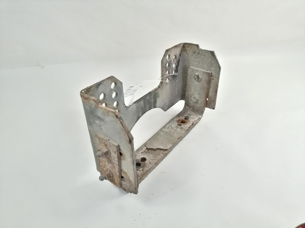 Volvo Kardaani tugilaagri kandur 21553325 - Карданний вал в категорії Вантажівки: фото 3 Volvo Kardaani tugilaagri kandur 21553325 - Карданний вал в категорії Вантажівки: фото 3