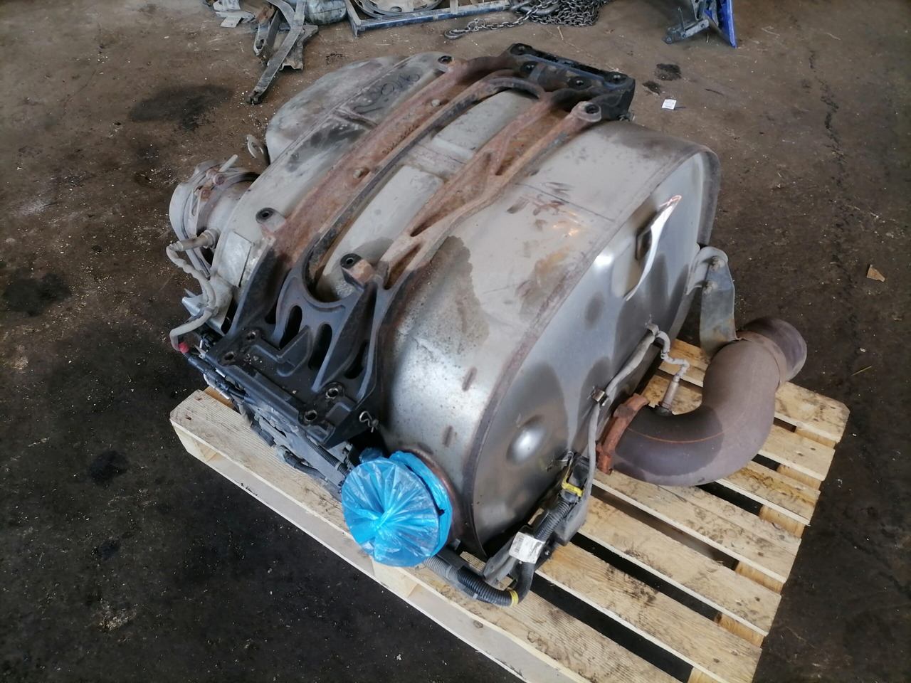 Volvo Muffler 21364816 - Глушник в категорії Вантажівки: фото 2 Volvo Muffler 21364816 - Глушник в категорії Вантажівки: фото 2