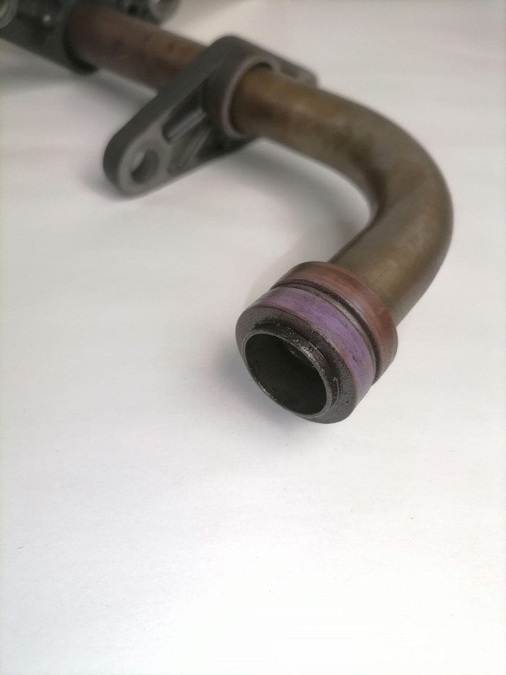 Volvo Oil pump pipe 21599109 - Масляний насос в категорії Вантажівки: фото 4 Volvo Oil pump pipe 21599109 - Масляний насос в категорії Вантажівки: фото 4