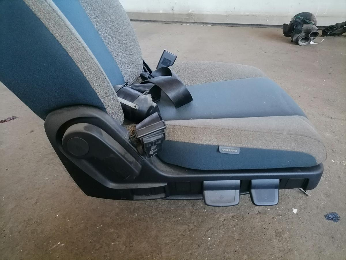 Volvo Passenger seat 82514859 - Сидіння в категорії Вантажівки: фото 5 Volvo Passenger seat 82514859 - Сидіння в категорії Вантажівки: фото 5