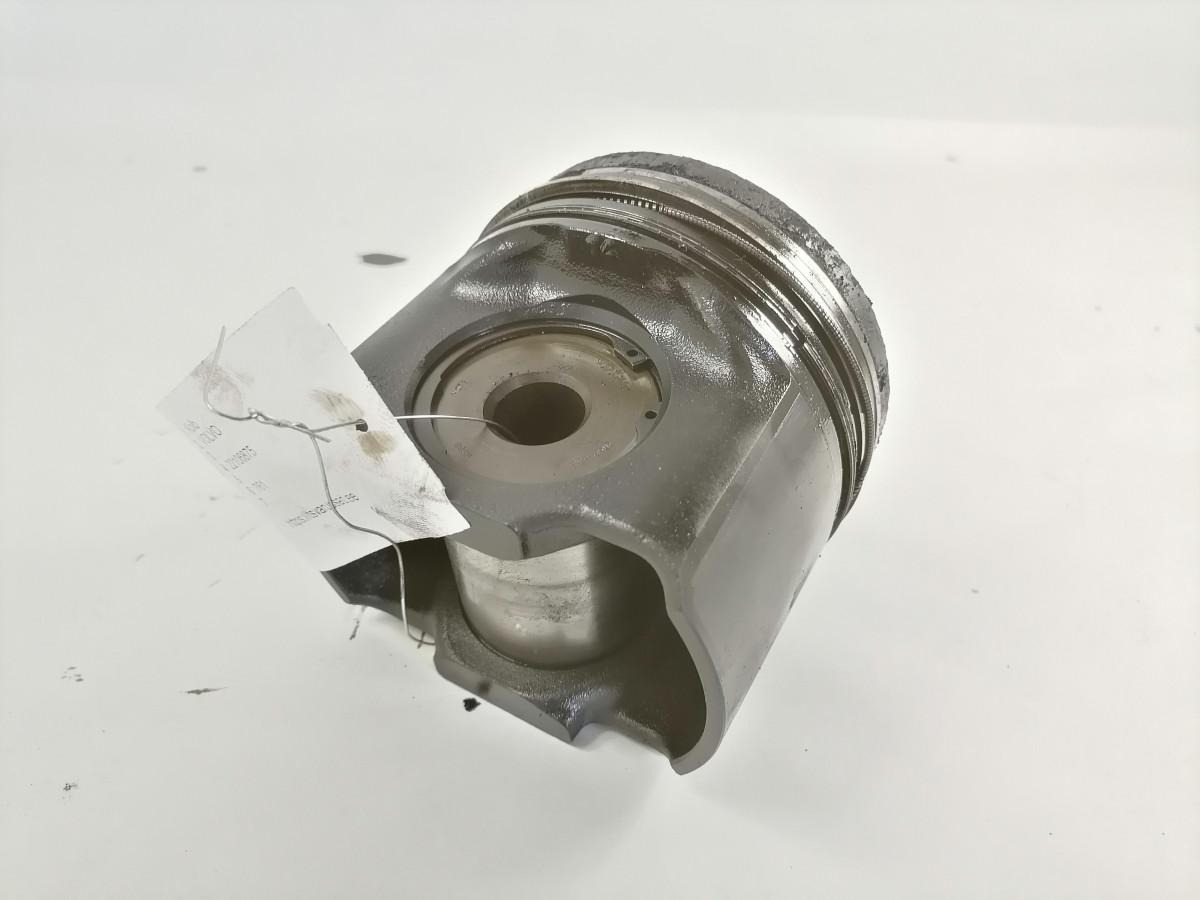 Volvo Piston 22106875 - Поршні/ Кільця/ Втулки в категорії Вантажівки: фото 3 Volvo Piston 22106875 - Поршні/ Кільця/ Втулки в категорії Вантажівки: фото 3