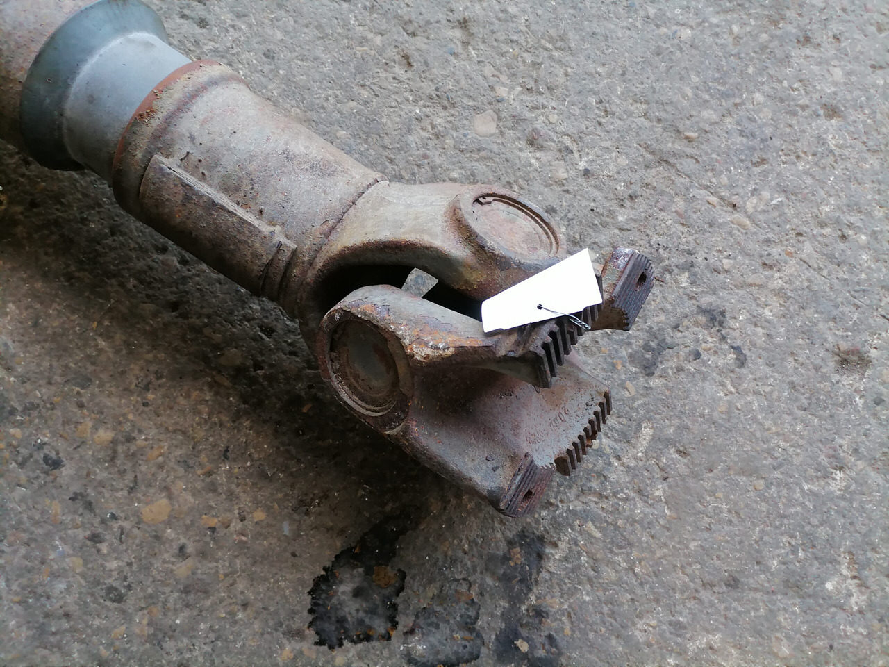 Volvo Propeller shaft 1068155 - Карданний вал в категорії Вантажівки: фото 4 Volvo Propeller shaft 1068155 - Карданний вал в категорії Вантажівки: фото 4