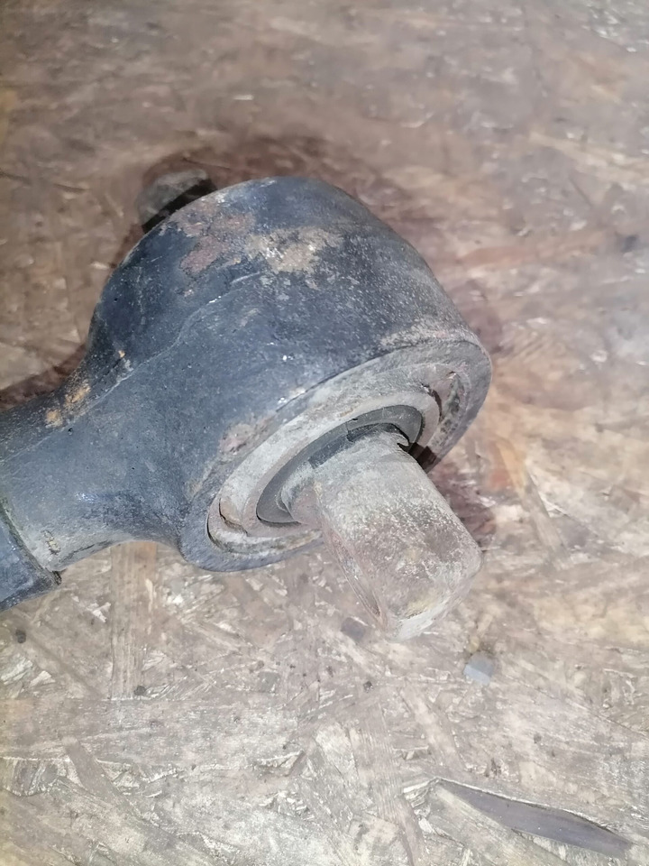 Volvo V- rod 20703338 - Вісь та запчастини в категорії Вантажівки: фото 3 Volvo V- rod 20703338 - Вісь та запчастини в категорії Вантажівки: фото 3