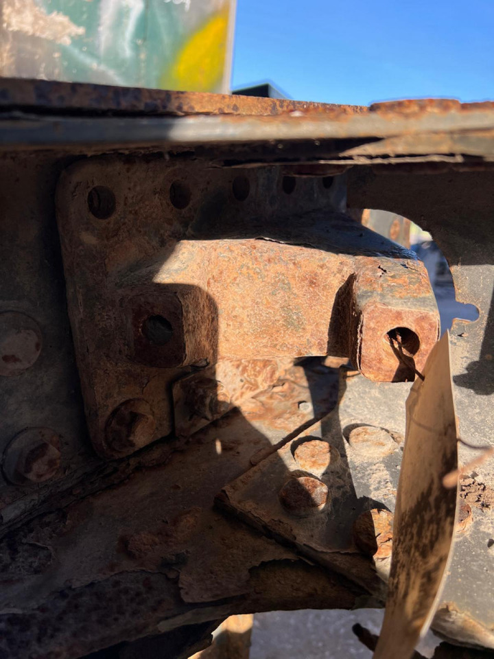 Volvo V-rod bracket 20393738 - Вісь та запчастини в категорії Вантажівки: фото 1 Volvo V-rod bracket 20393738 - Вісь та запчастини в категорії Вантажівки: фото 1