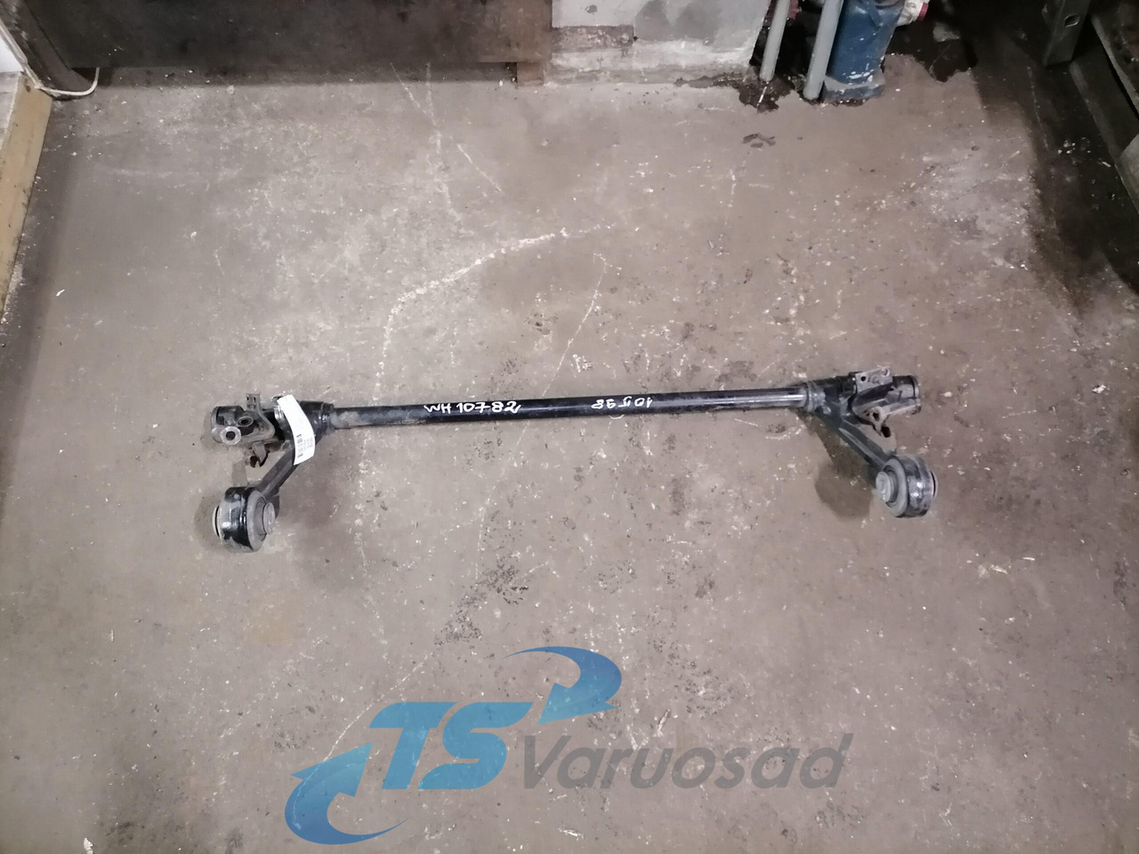 Volvo Volvo FH kabiini torsioonvarras 21750162 - Підвіска кабіни в категорії Вантажівки: фото 1 Volvo Volvo FH kabiini torsioonvarras 21750162 - Підвіска кабіни в категорії Вантажівки: фото 1