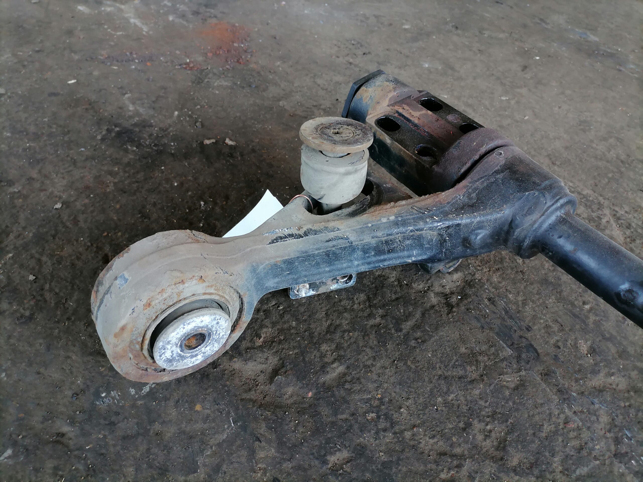 Volvo Volvo FH kabiini torsioonvarras 3198853 - Підвіска кабіни в категорії Вантажівки: фото 4 Volvo Volvo FH kabiini torsioonvarras 3198853 - Підвіска кабіни в категорії Вантажівки: фото 4