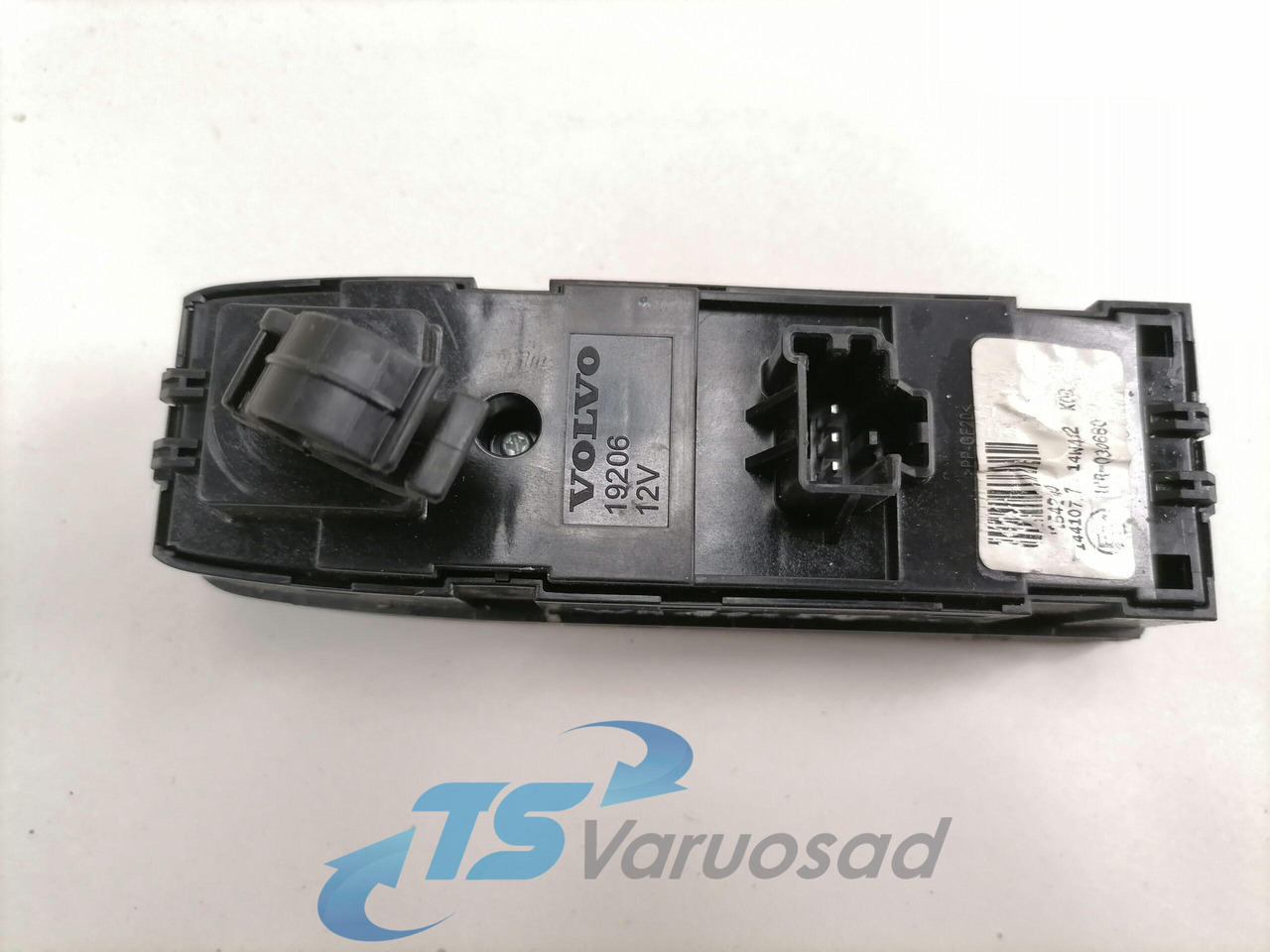 Volvo Volvo lüliti, aknatõstuk 22154240 - Кабіна в категорії Вантажівки: фото 2 Volvo Volvo lüliti, aknatõstuk 22154240 - Кабіна в категорії Вантажівки: фото 2
