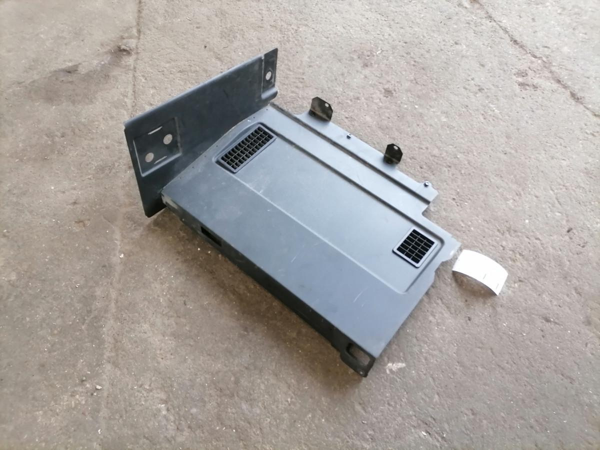 Volvo Voodialune eraldusplaat 84014456 - Універсальна частина в категорії Вантажівки: фото 2 Volvo Voodialune eraldusplaat 84014456 - Універсальна частина в категорії Вантажівки: фото 2