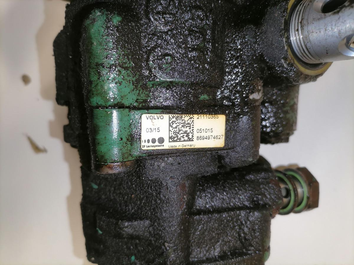 Volvo fuel+steering pump 21110365 - Паливний насос в категорії Вантажівки: фото 4 Volvo fuel+steering pump 21110365 - Паливний насос в категорії Вантажівки: фото 4