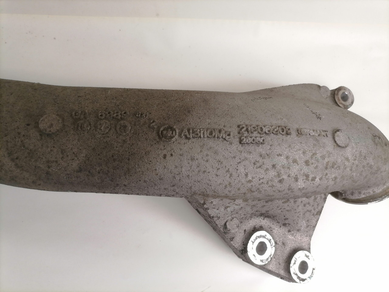 Volvo intercooler pipe 21808309 - Інтеркулер в категорії Вантажівки: фото 4 Volvo intercooler pipe 21808309 - Інтеркулер в категорії Вантажівки: фото 4