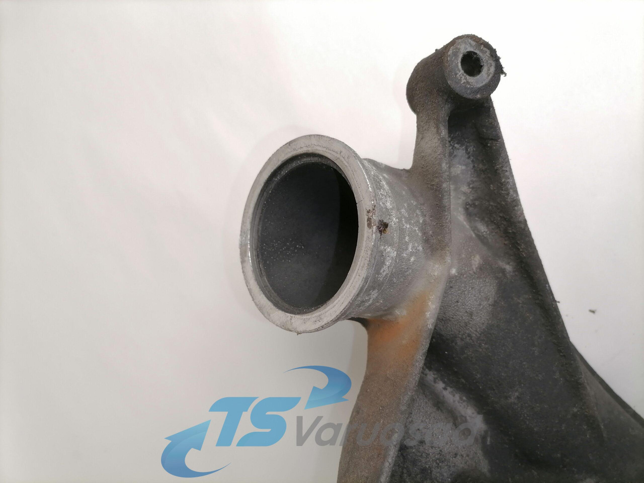 Volvo intercooler pipe 3979999 - Інтеркулер в категорії Вантажівки: фото 4 Volvo intercooler pipe 3979999 - Інтеркулер в категорії Вантажівки: фото 4