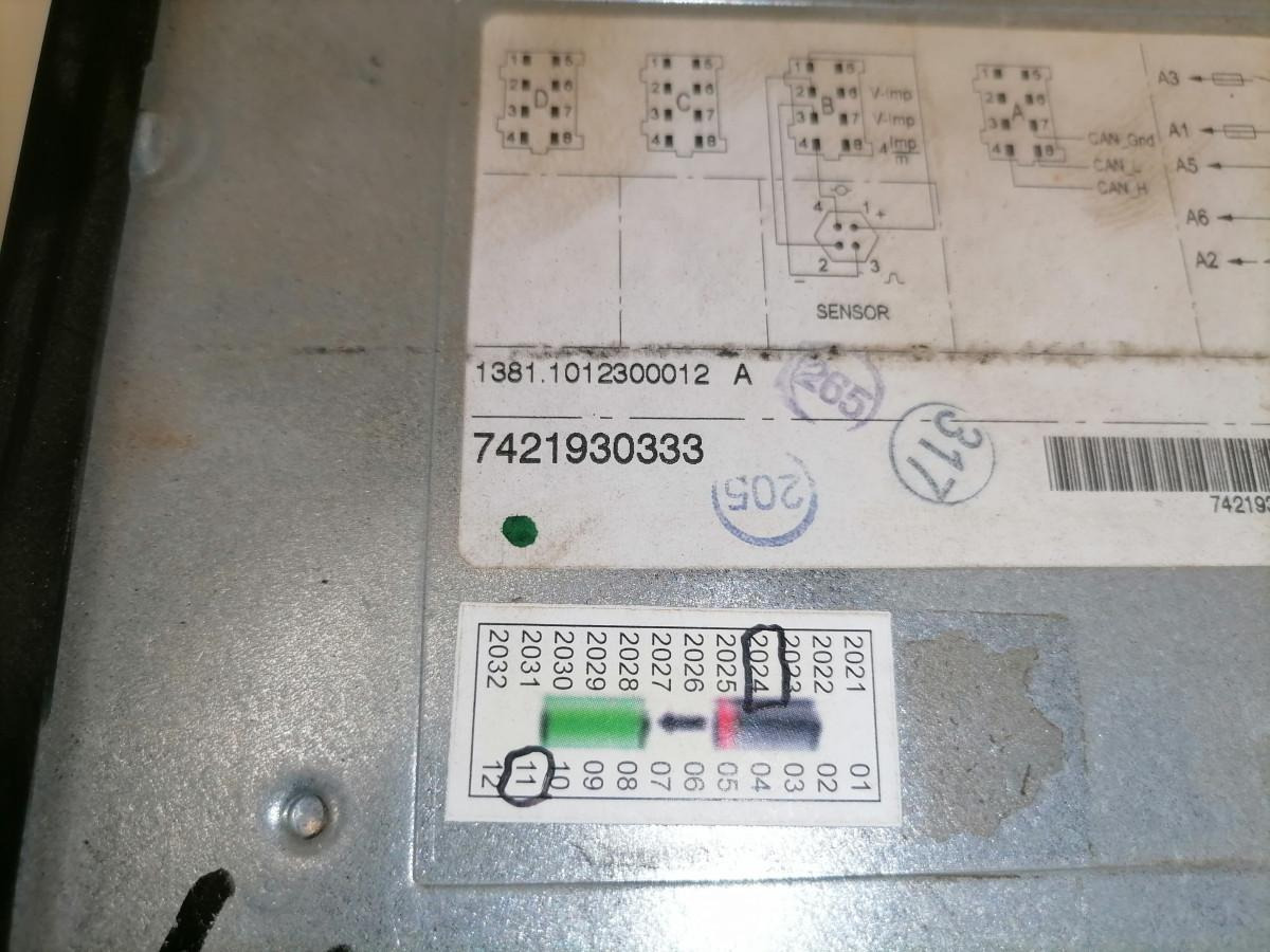 Volvo tachograph 7421930333 - Тахограф в категорії Вантажівки: фото 5 Volvo tachograph 7421930333 - Тахограф в категорії Вантажівки: фото 5