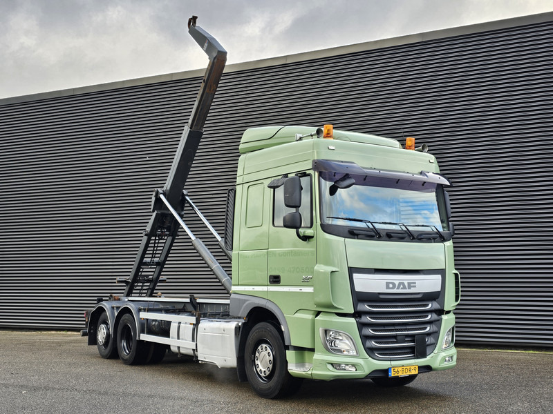 DAF XF 460 6x2 SPACECAB / HOOKLIFT / ABROLKIPPER - Гаковий мультиліфт вантажівка: фото 4 DAF XF 460 6x2 SPACECAB / HOOKLIFT / ABROLKIPPER - Гаковий мультиліфт вантажівка: фото 4